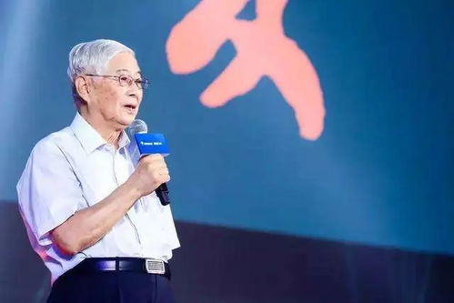 愛擺攤的教育者 朱永新教授口中的‘大哥大’